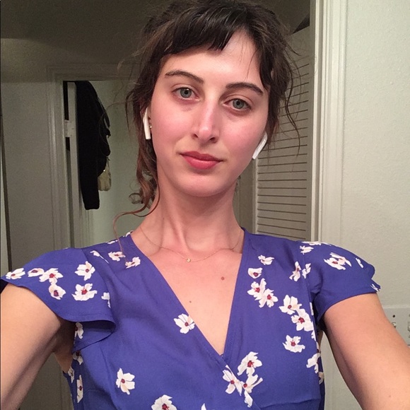 Meet your Posher, Julia - Picture 1 of 1